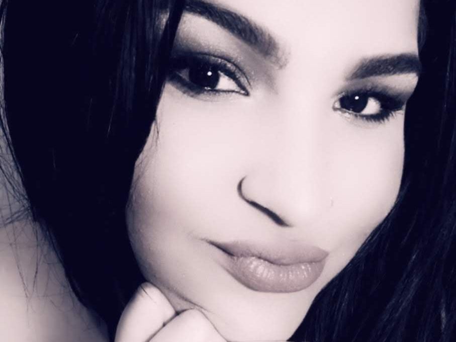 IssaEvans profilbild på webbkameramodell