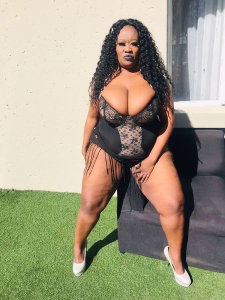 Utøver SEXYBUSTYKIM Bilde 5