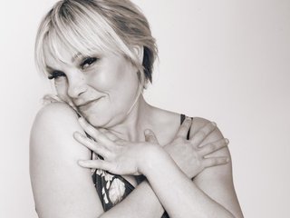 DirtyPlaything cam model profile picture