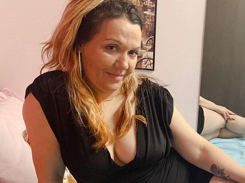 xAMELYA immagine del profilo del modello di cam