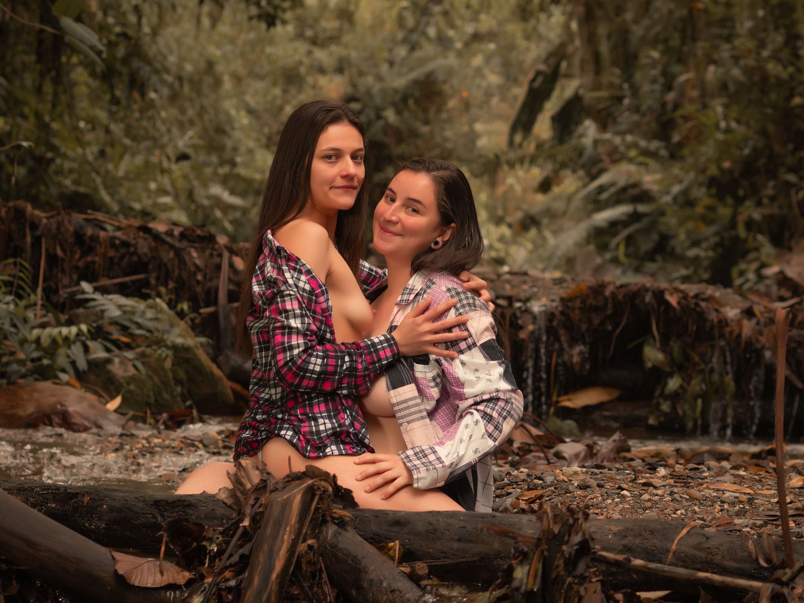 Image de profil du modèle de webcam AntonellaAndIsa