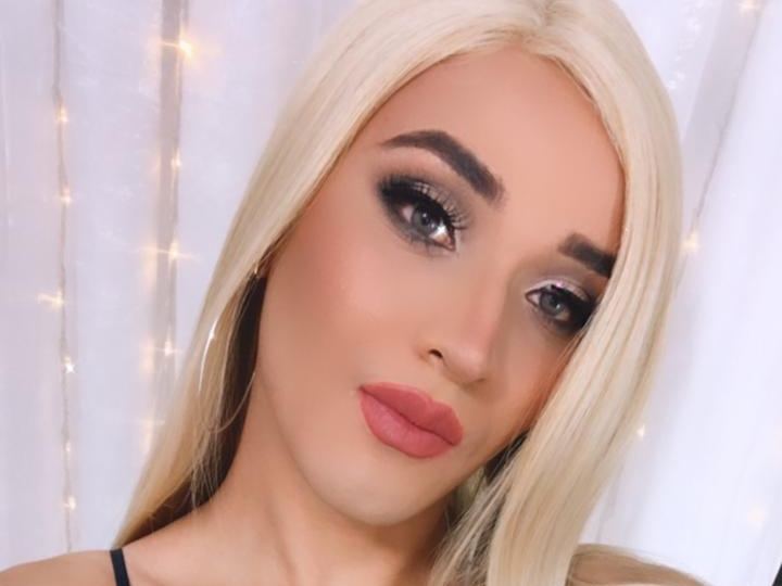 mirandaalombardo profielfoto van cam model 