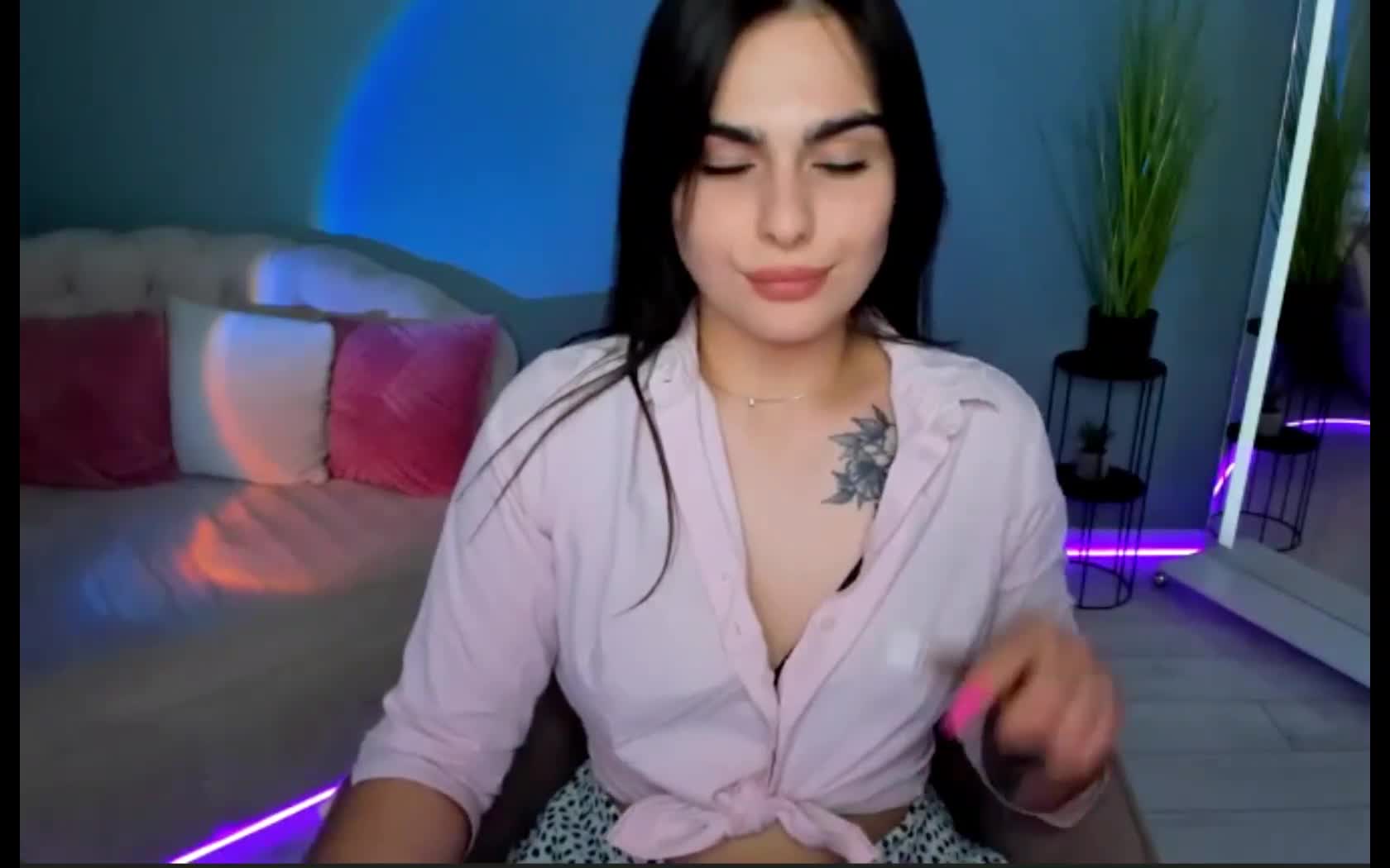 Artista MiiaRoss Video 1