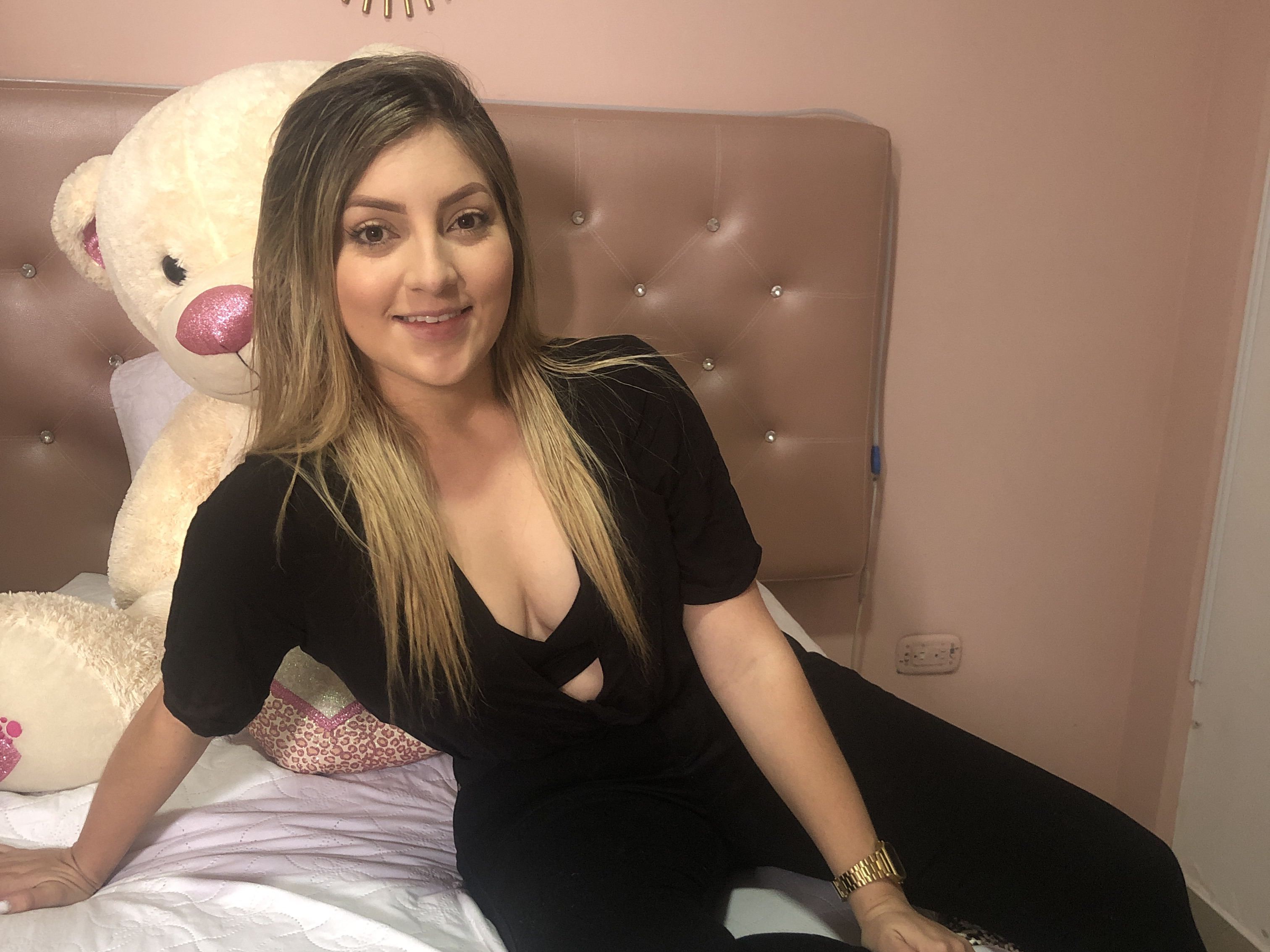 Aaliyahxox immagine del profilo del modello di cam