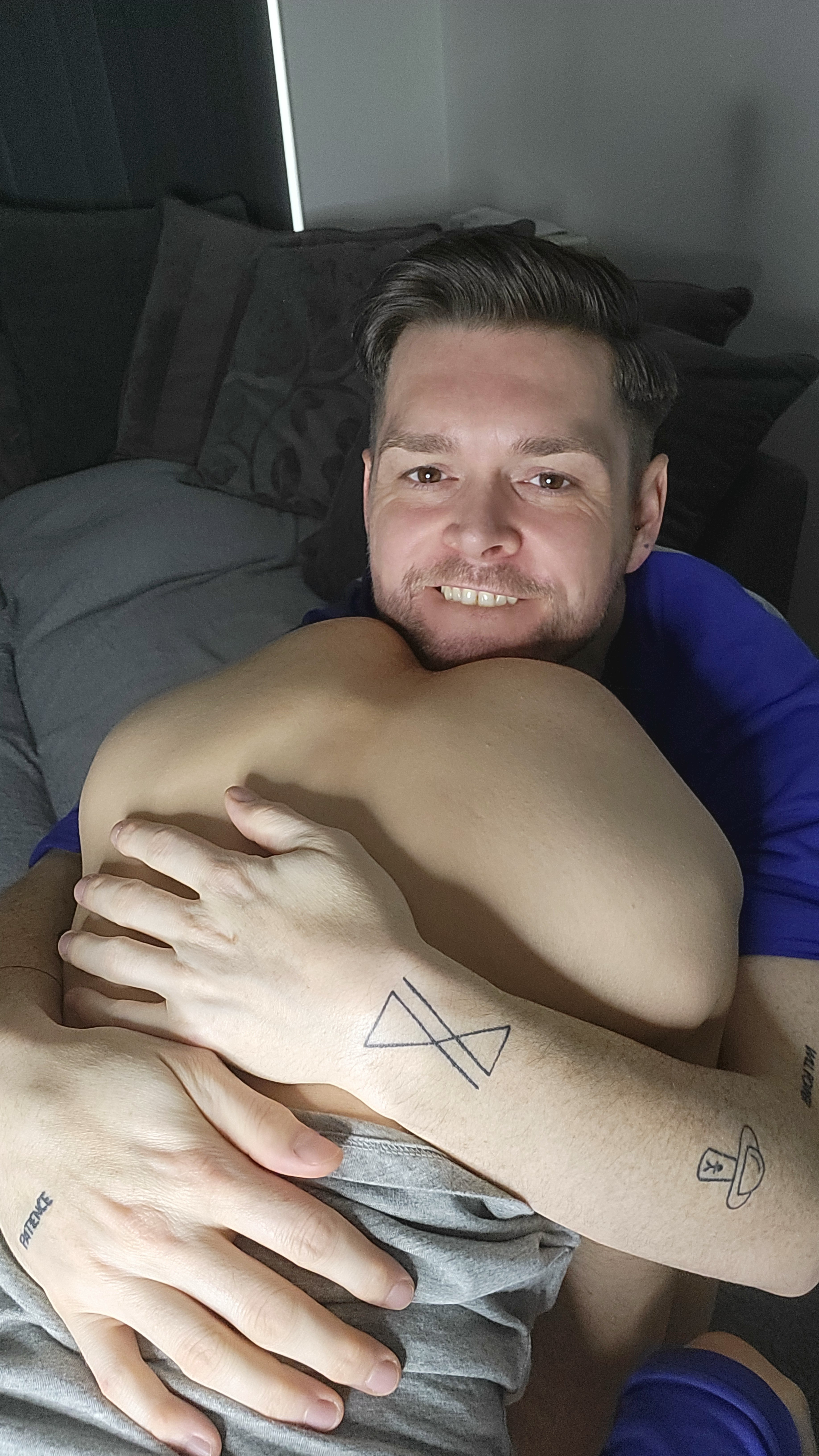 Artist Twotwinkhusbands Foto 5