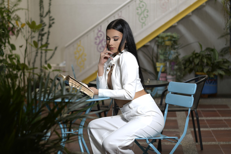 Performer EvaSharik Photo 12