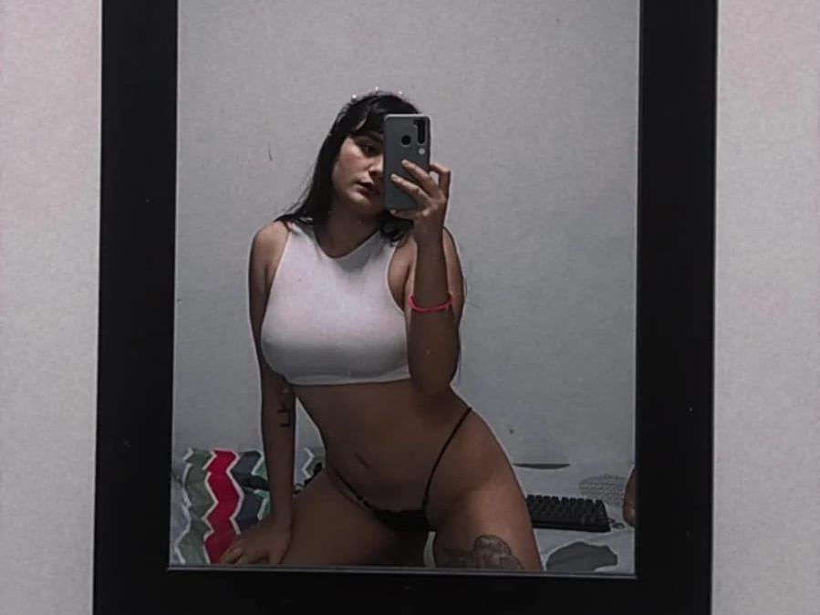 alissaxxxhot profilbild på webbkameramodell 