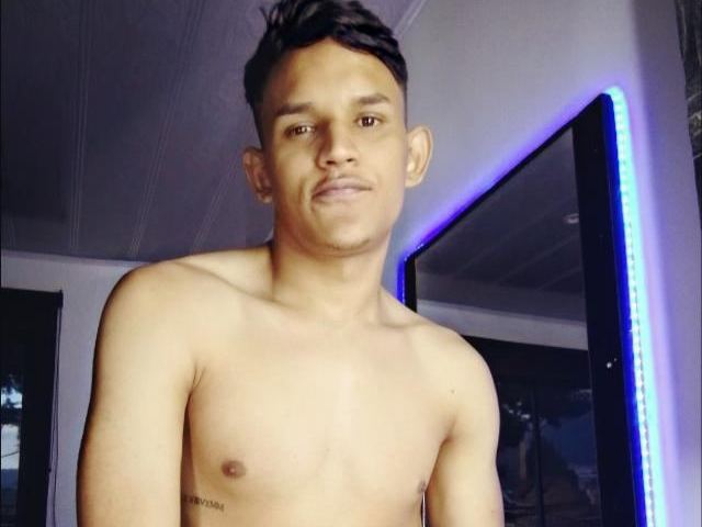 Foto de perfil de modelo de webcam de diegobrunette 