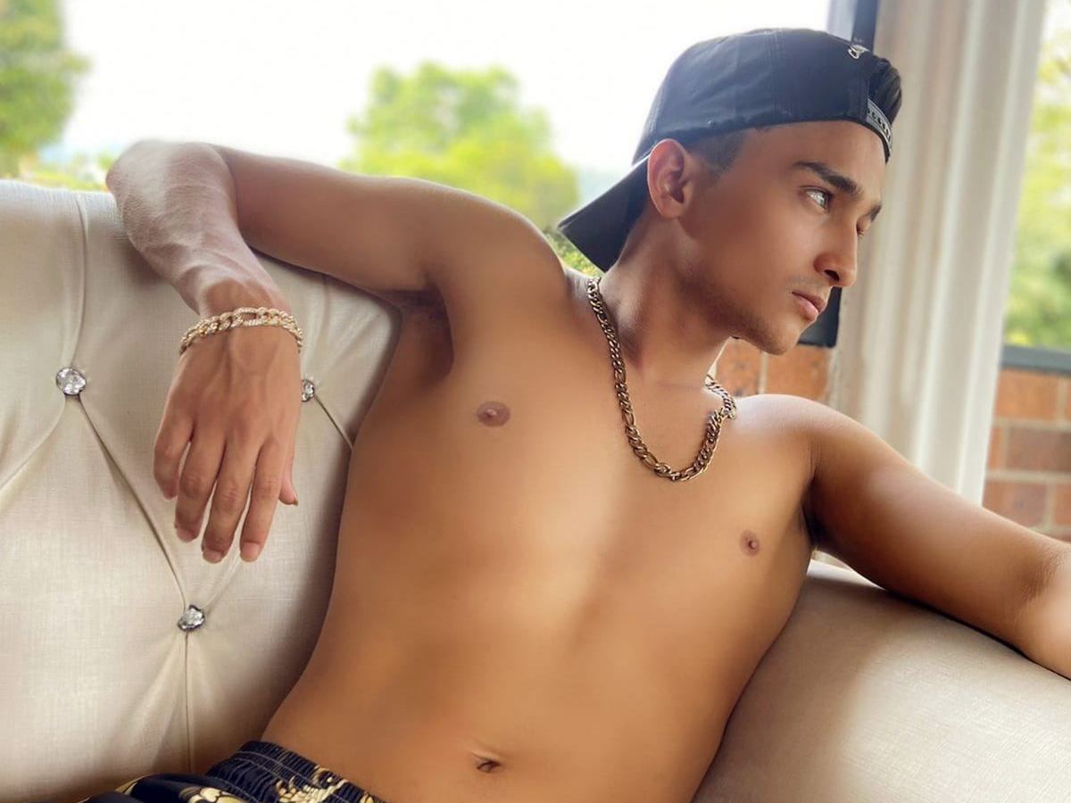 Imagen de perfil de modelo de cámara web de NauthybigboyXXX