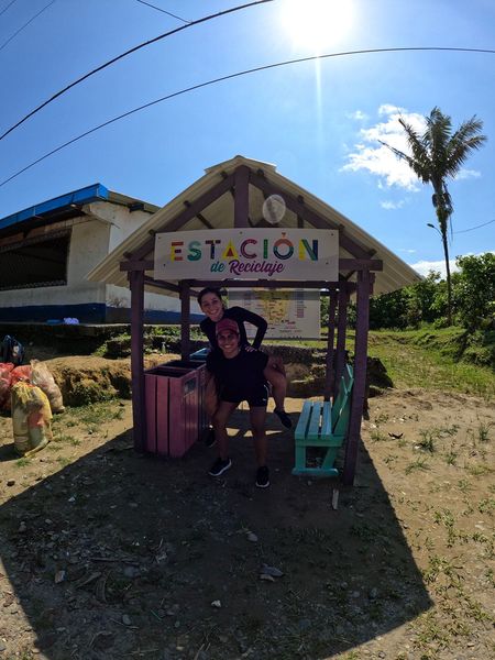 Artist JessAndSamantha Foto 5