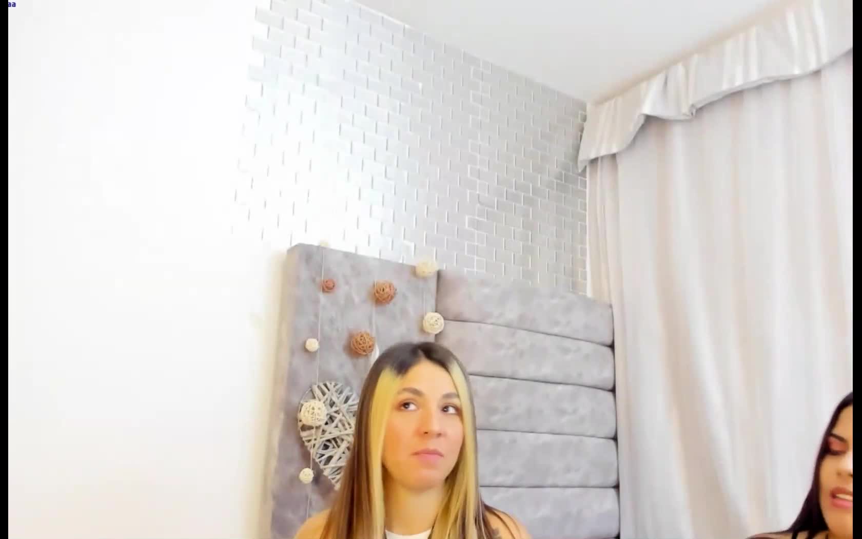 Artist JessAndSamantha Video 1