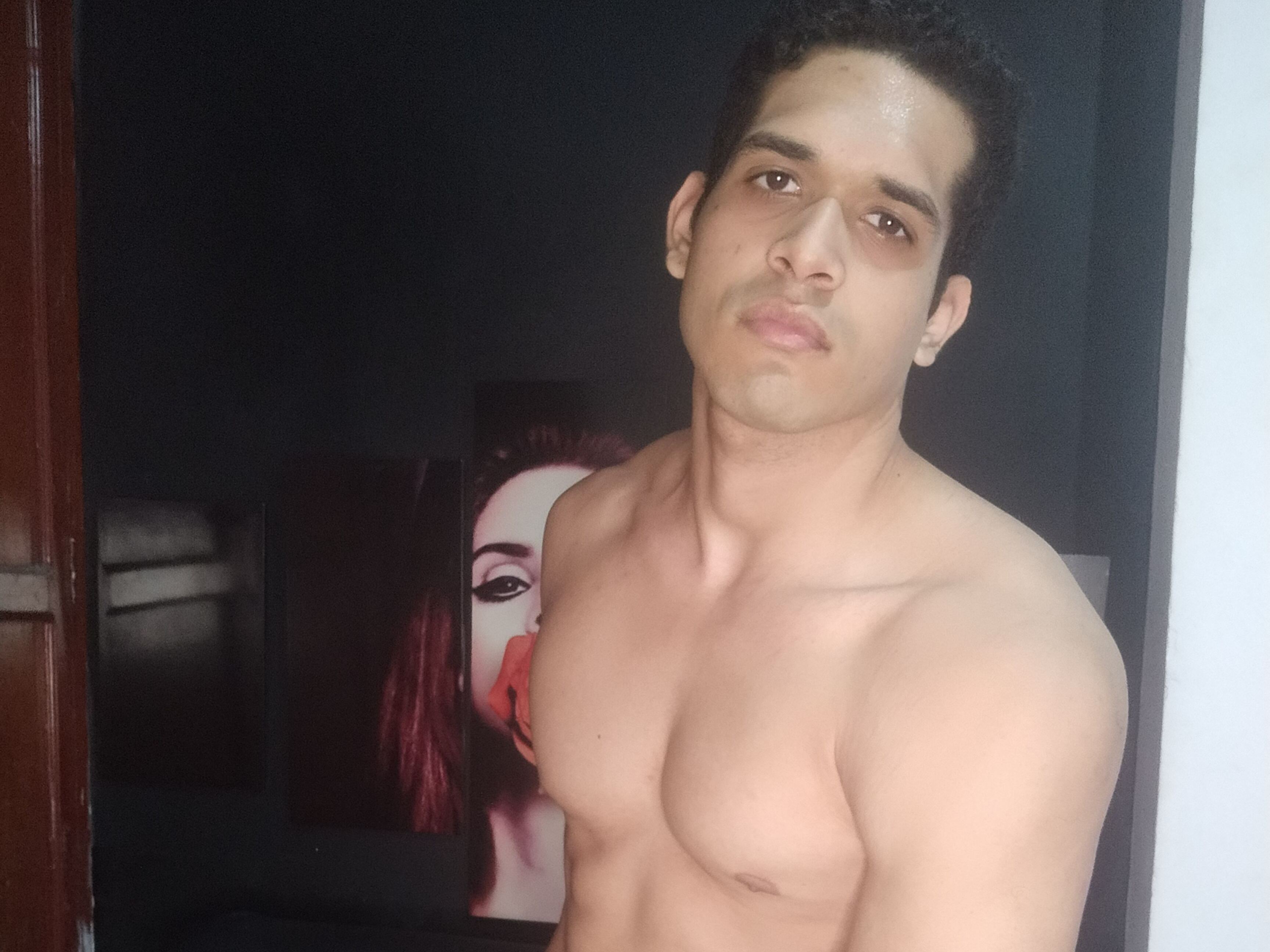 Foto de perfil de modelo de webcam de MaximilianoSteel 