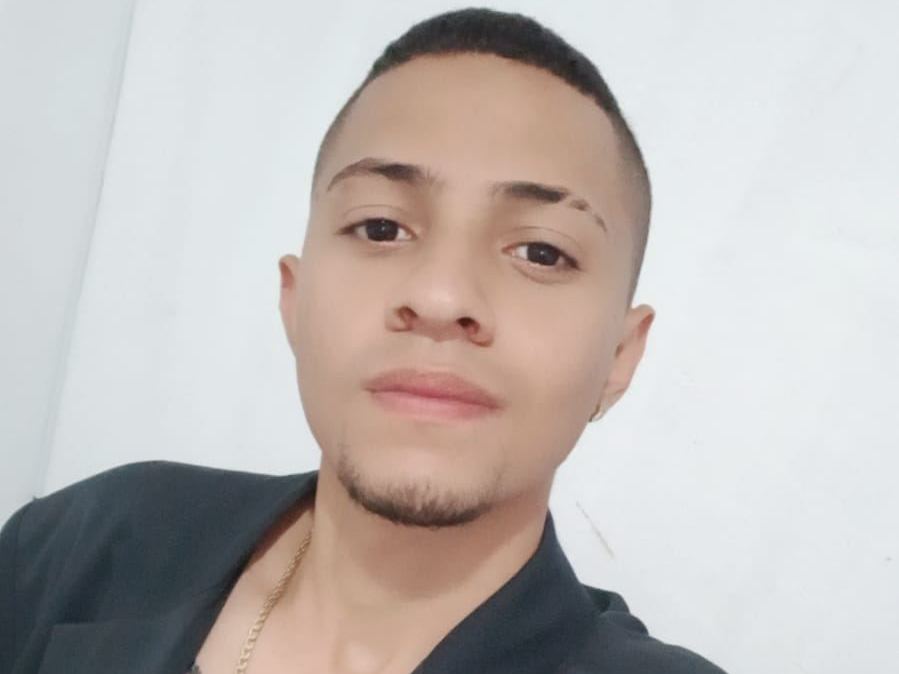 Foto de perfil de modelo de webcam de Sebastian69hot 