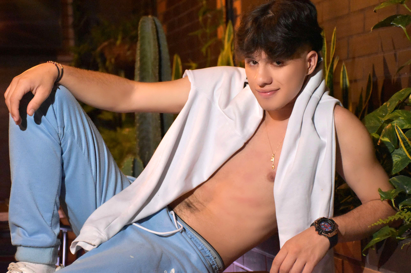 Performer MagnusReyes Photo 7