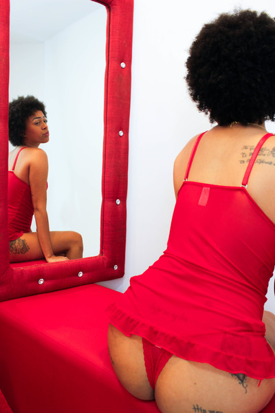 Performer SofiaaLewis Photo 8