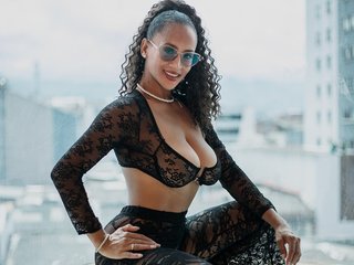 Imagen de perfil de modelo de cámara web de EmmaFerrari