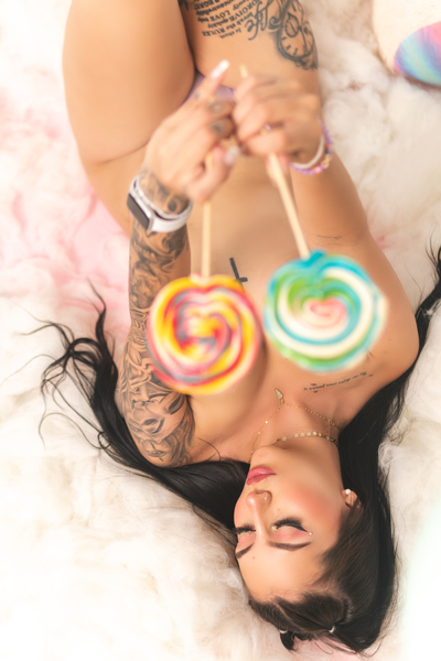 Performer MeganOliveer Photo 5