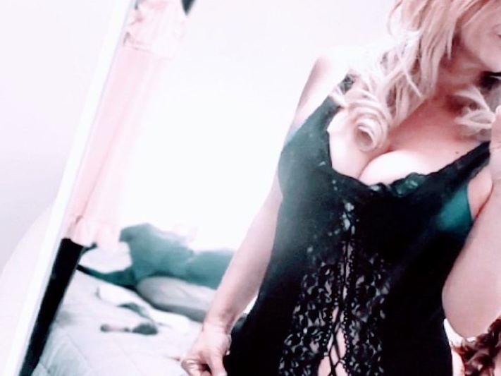 TittyKittyXO immagine del profilo del modello di cam
