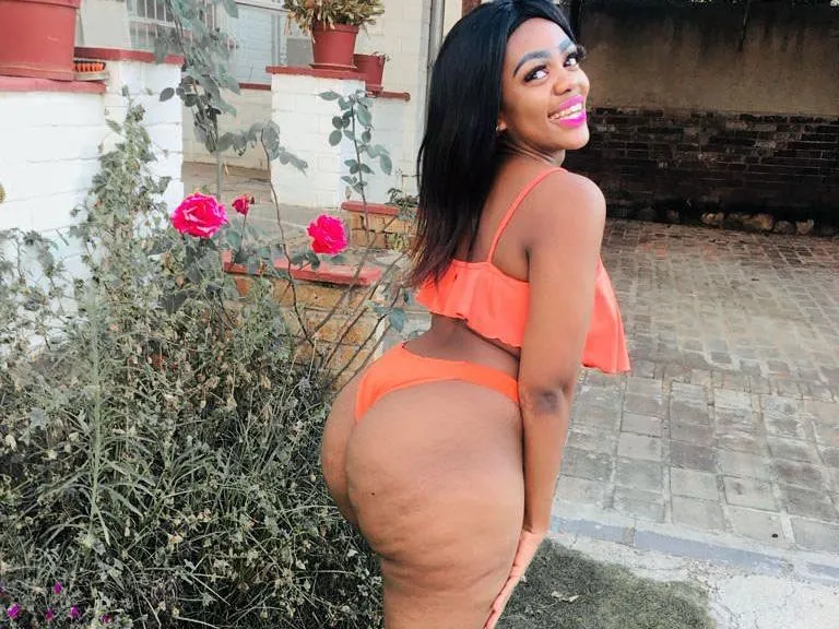 Image de profil du modèle de webcam ASSxTROxNAUGHTY