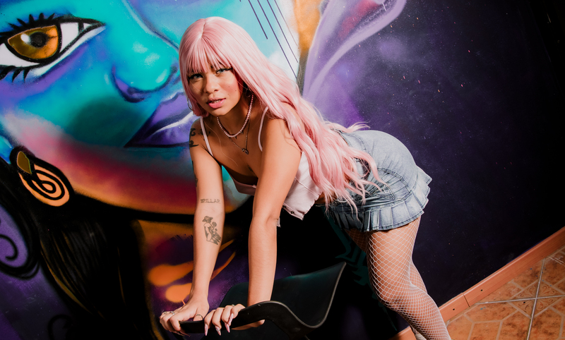 Performer AvrilLoren Photo 5