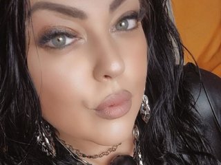 Imagen de perfil de modelo de cámara web de MilfAmalya