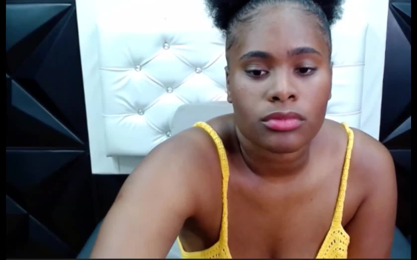 Utøver AishaaEvans Video 1