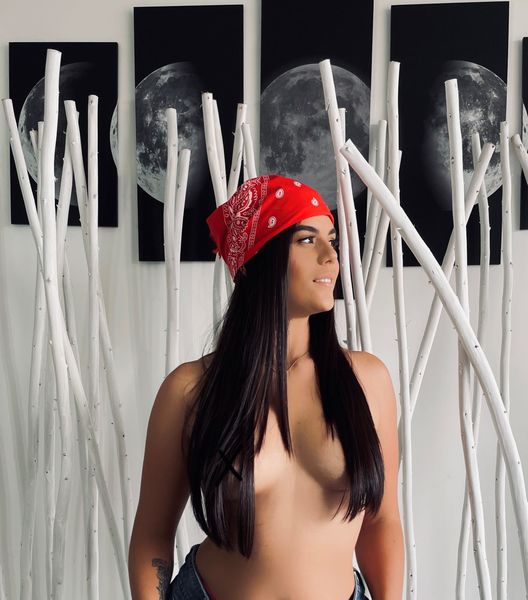 Artist SamantthaWhite Foto 2