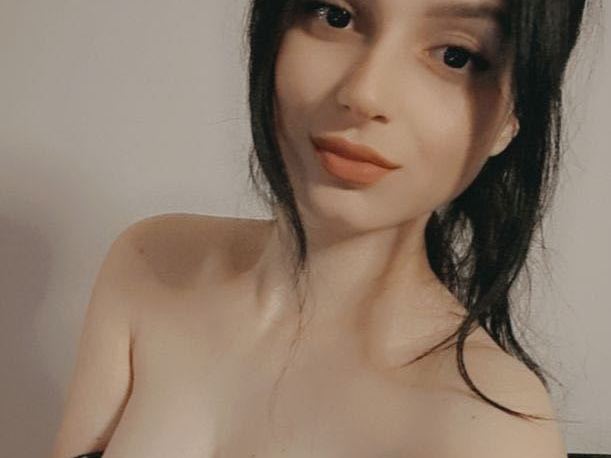 Foto de perfil de modelo de webcam de Andromena 