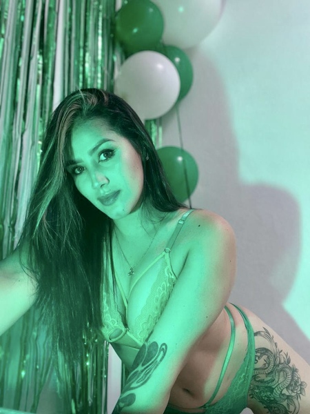 Performer AmyAcosta Photo 4