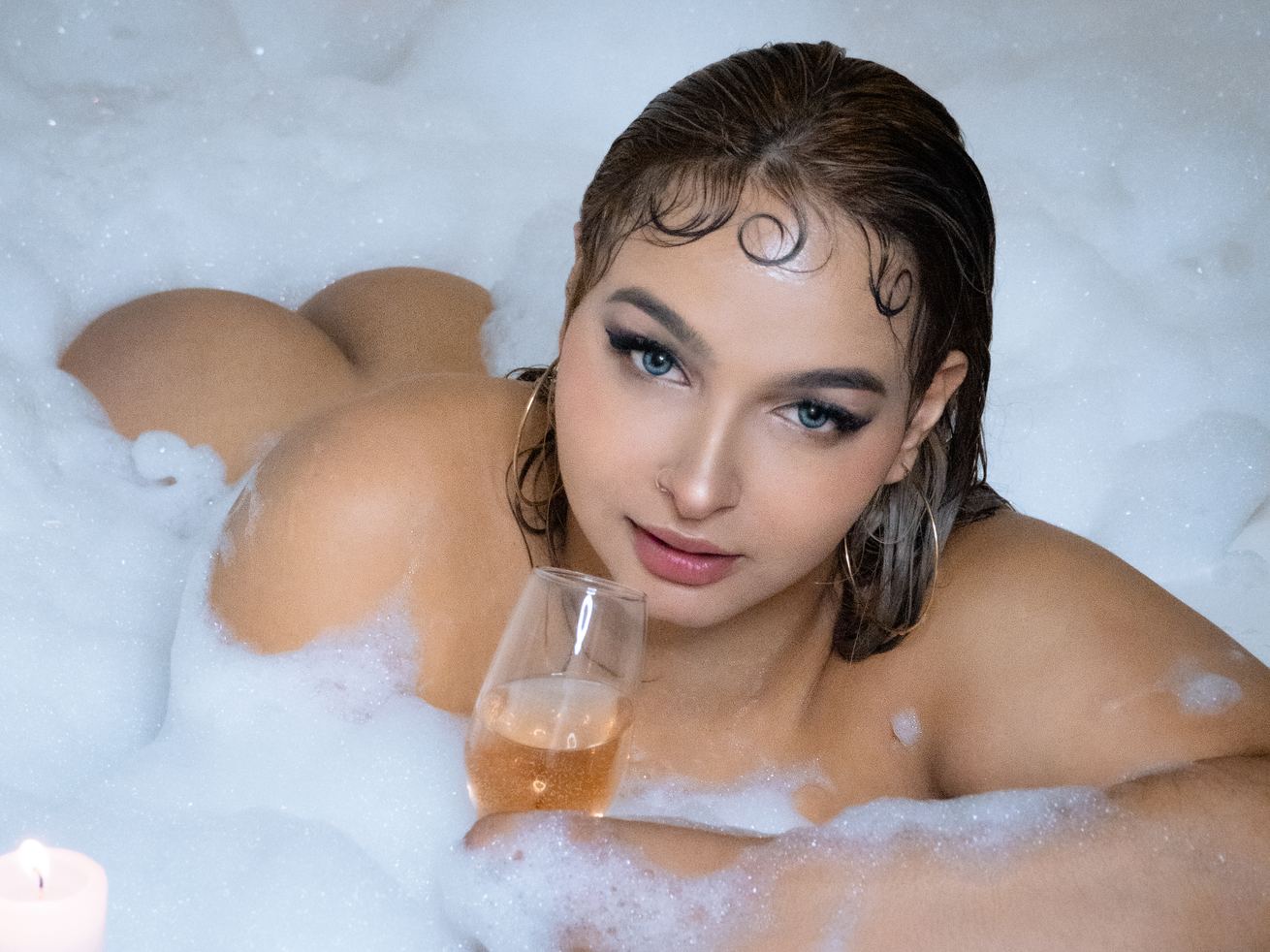 Imagen de perfil de modelo de cámara web de Bellassophi