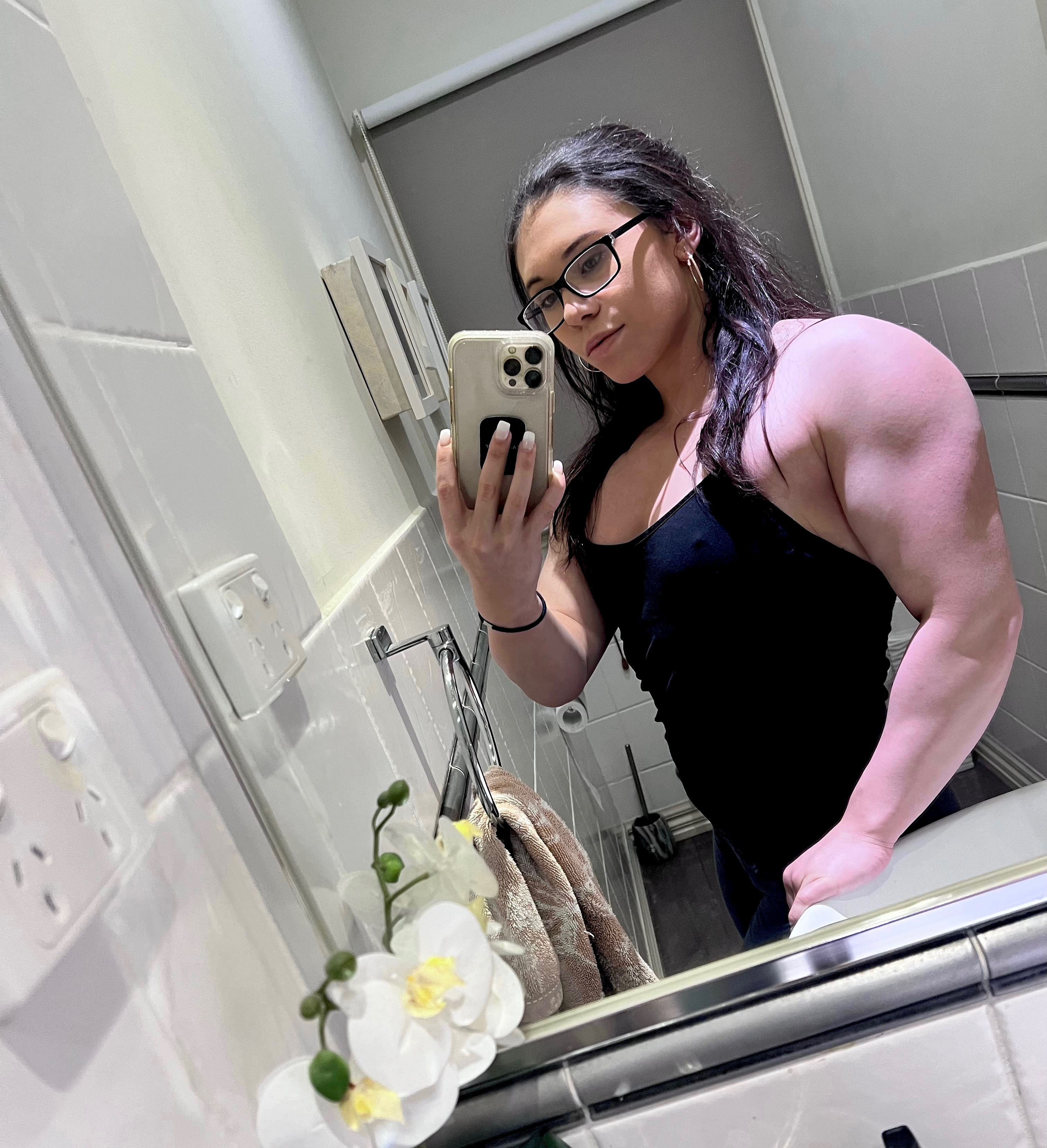 Utøver Musclemermaid Bilde 3
