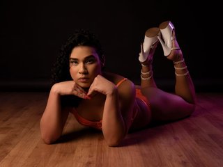 Image de profil du modèle de webcam SophieeSweett