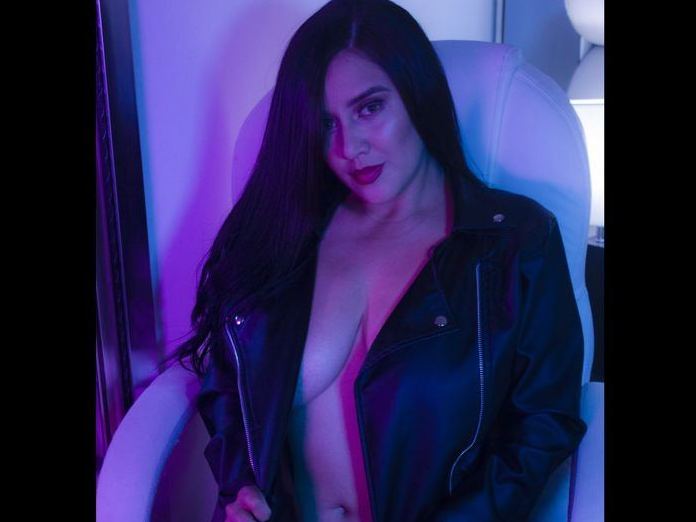Image de profil du modèle de webcam AliciaFiorex