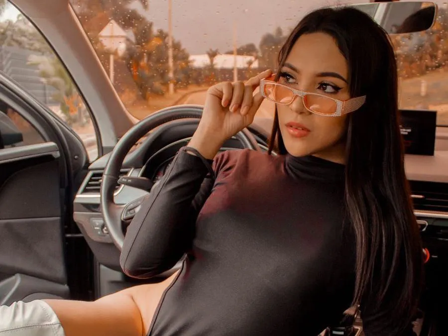 megandyer profilbild på webbkameramodell