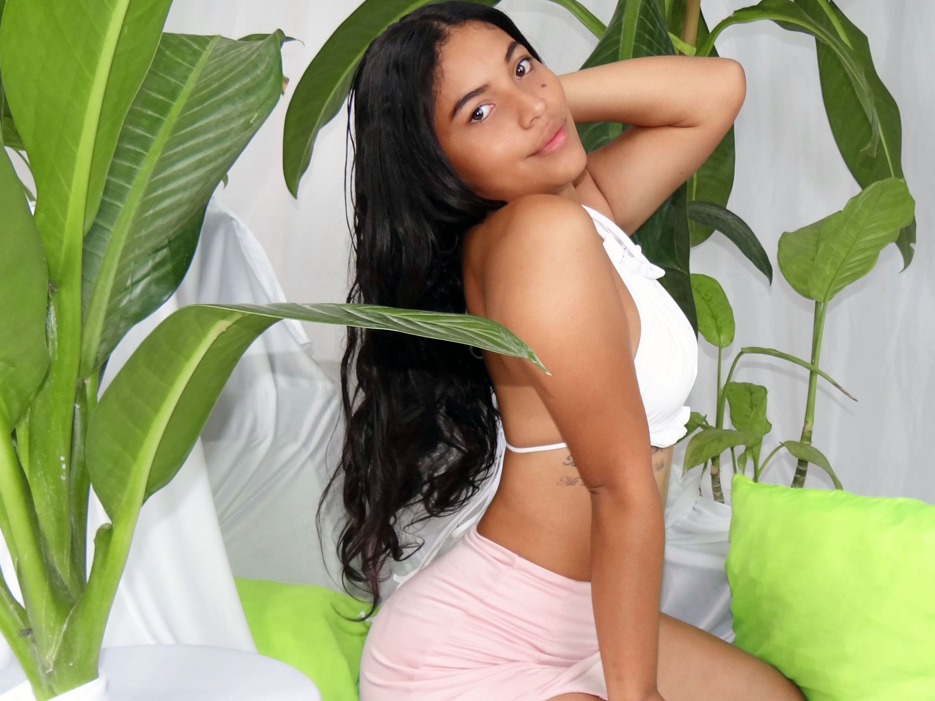 Imagen de perfil de modelo de cámara web de GabyLernig