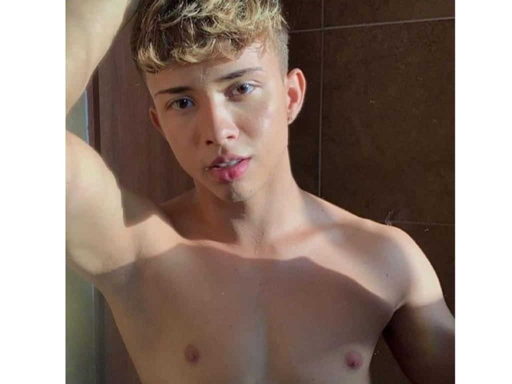 Foto de perfil de modelo de webcam de AndrewLopez1 