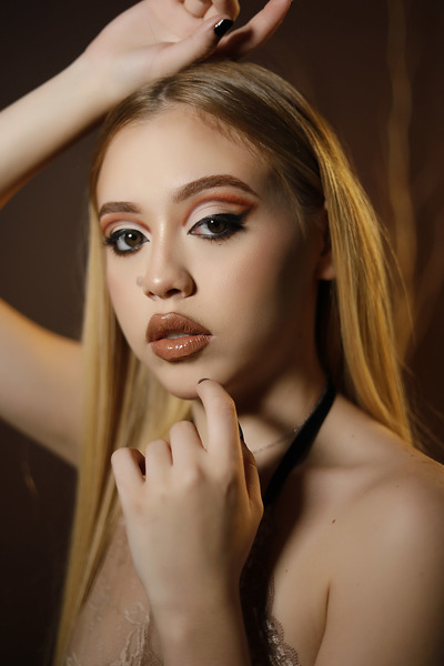 Performer FaloonSims Photo 9