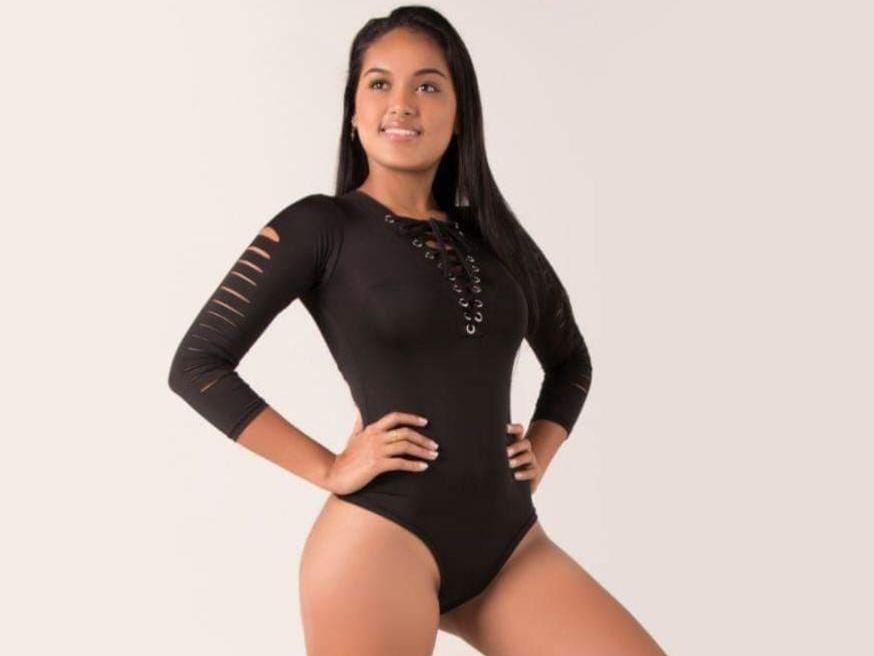 Imagen de perfil de modelo de cámara web de LucyBrinston