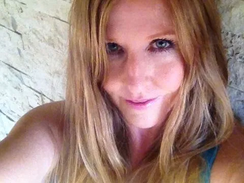 Image de profil du modèle de webcam MrsHolden