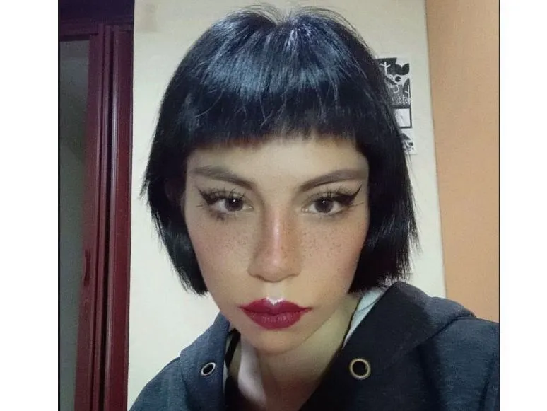 SallyRicci profilbild på webbkameramodell