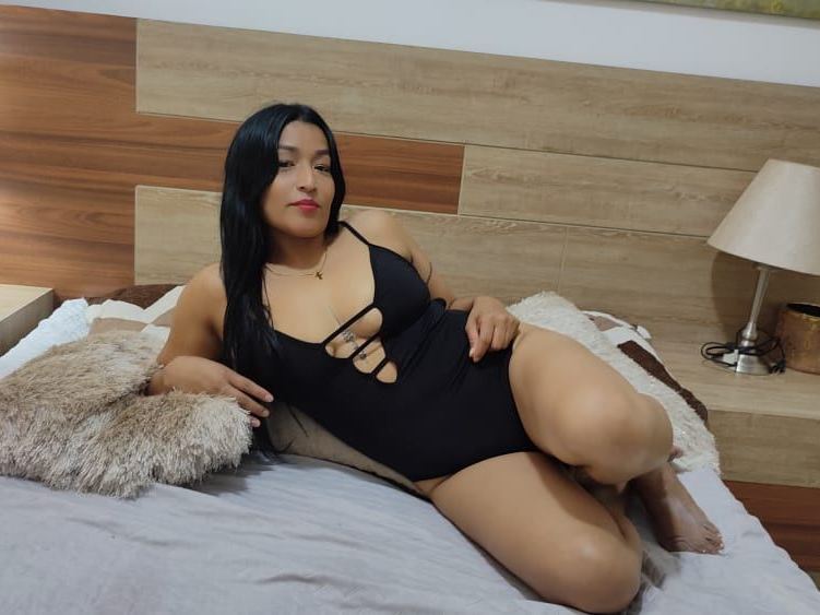 Imagen de perfil de modelo de cámara web de AngelinaSaenzz