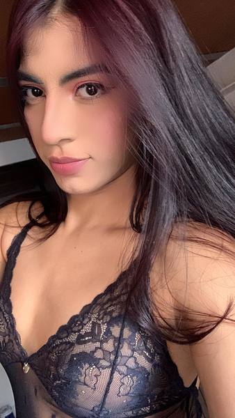 Performer dannalene Photo 4