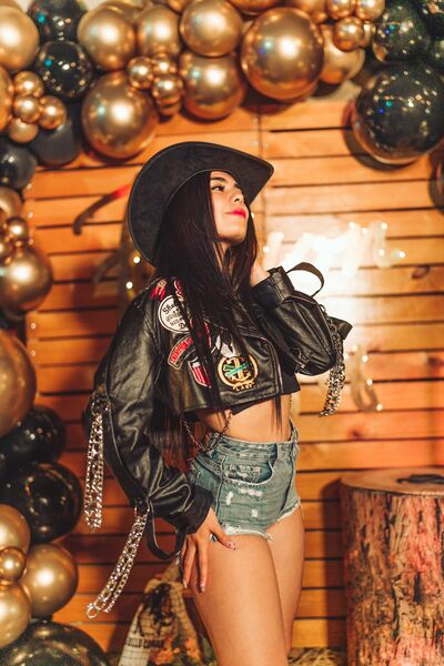 Artiest AgathaAdams Foto 5