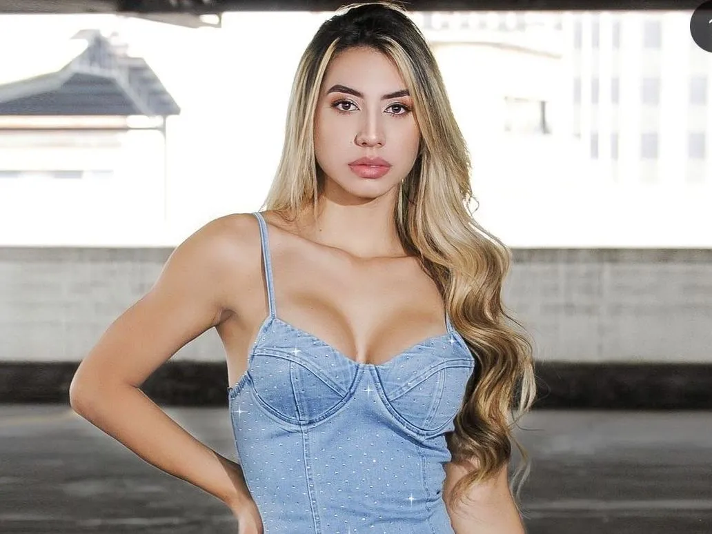 AlesskaEvans profilbild på webbkameramodell