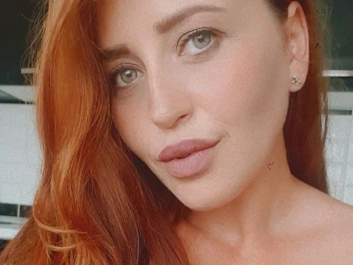 BRITNEYI8 profilbild på webbkameramodell