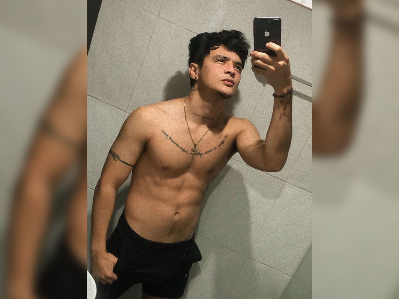 Imagen de perfil de modelo de cámara web de Fireeboy