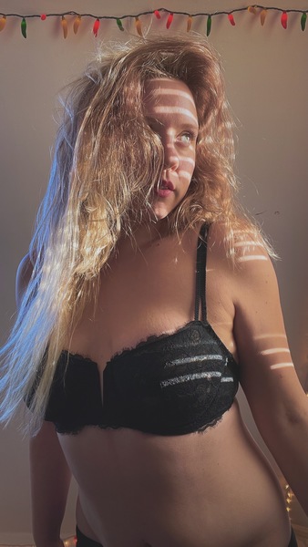 Performer RosieVice Photo 1