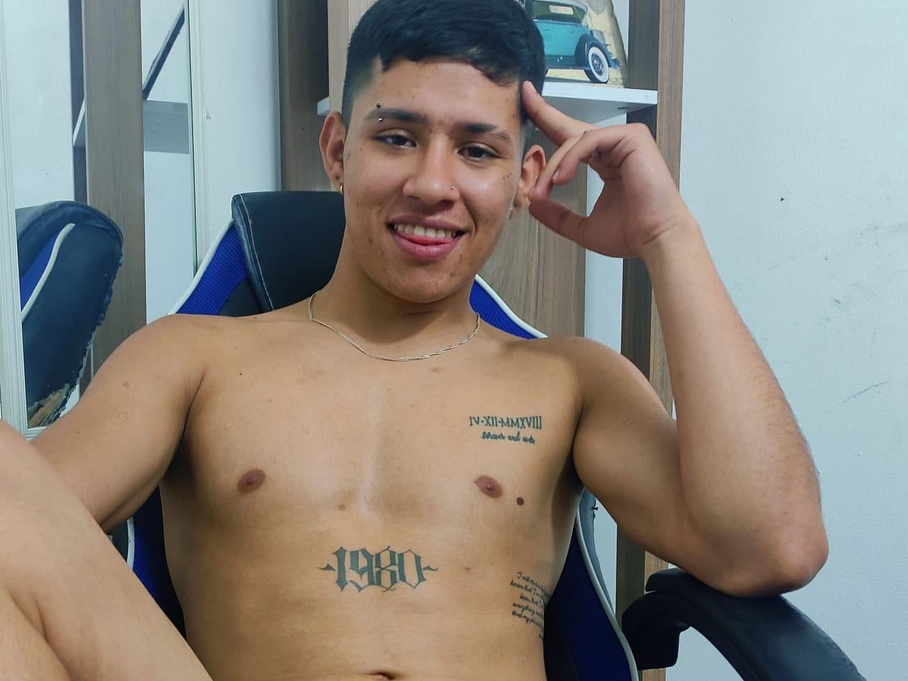 Foto de perfil de modelo de webcam de davids444 