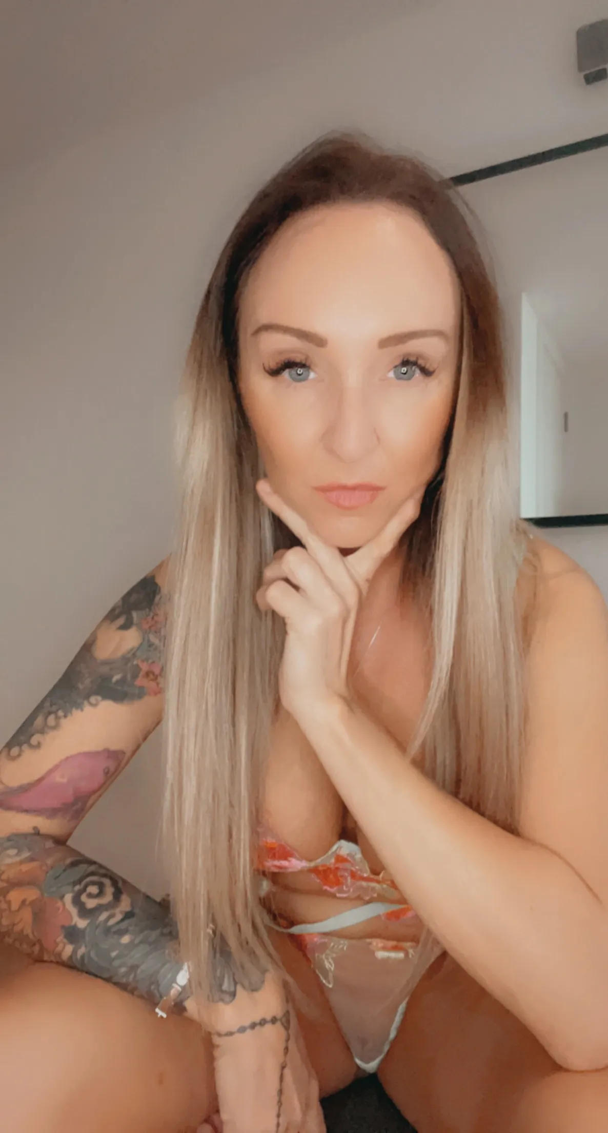 Interprete BritishLanaMilf Foto 2