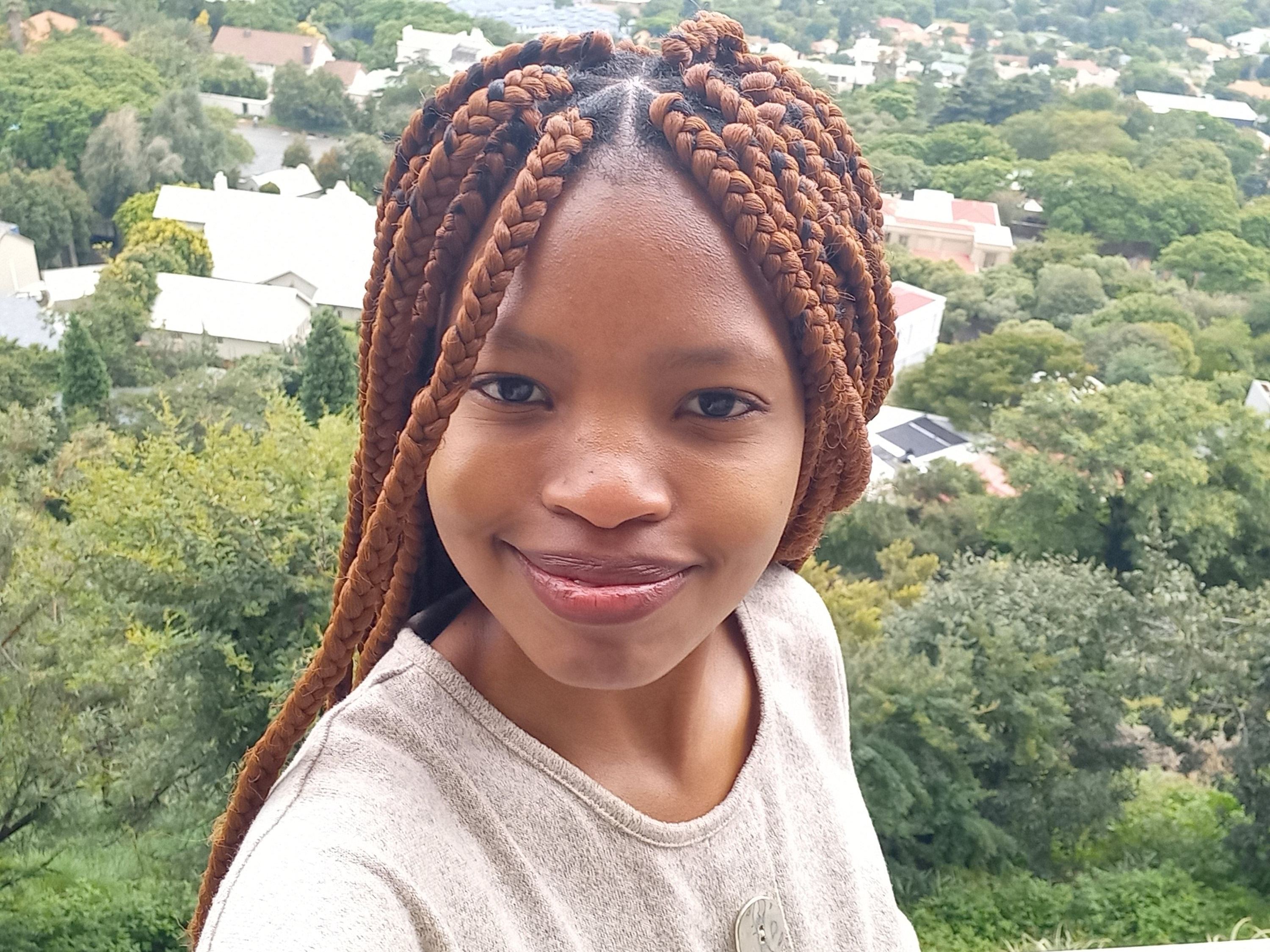 MaxineDaisy cam model profile picture